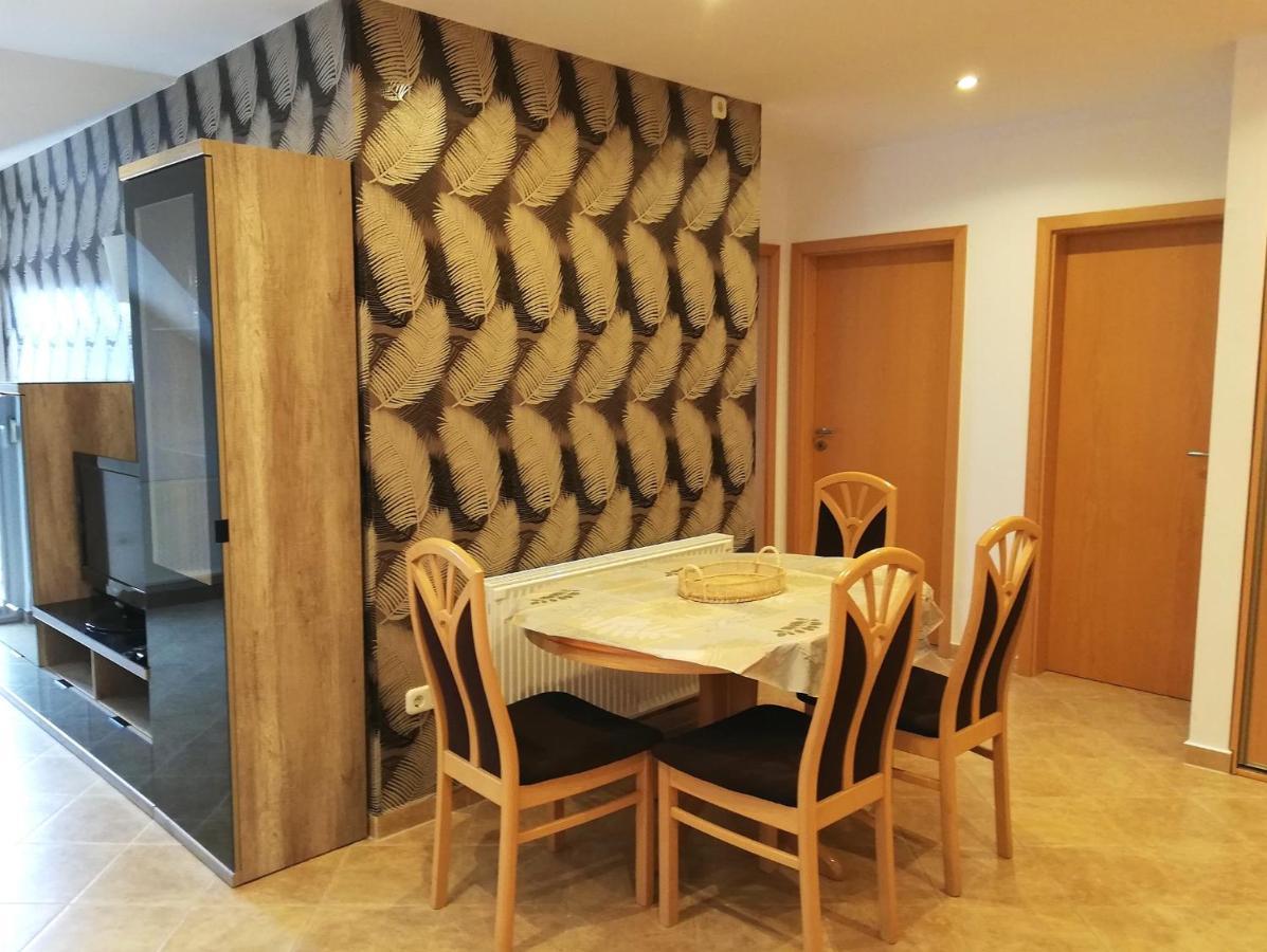 Boroka Apartman ヘーヴィーズ エクステリア 写真
